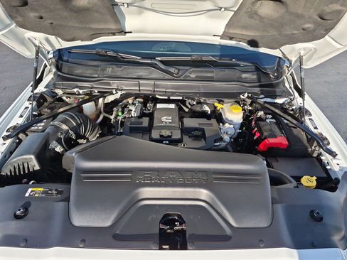 Used 2023 RAM 3500 Laramie AWD/4WD image 34