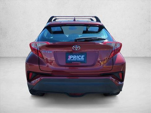 Used 2018 Toyota C-HR XLE image 7