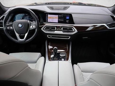 Used 2023 BMW X5 xDrive45e w/ Luxury Seating Package AWD/4WD image 21