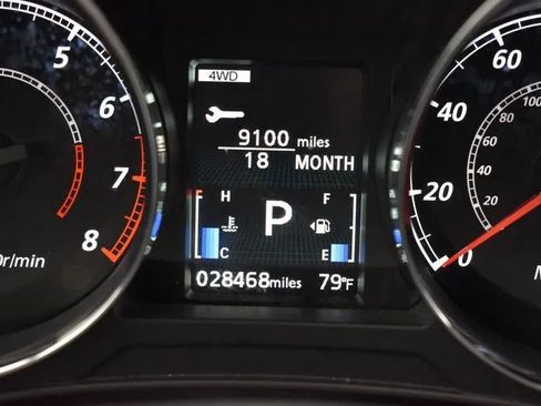 Used 2025 Mitsubishi Outlander Sport LE AWD/4WD image 28