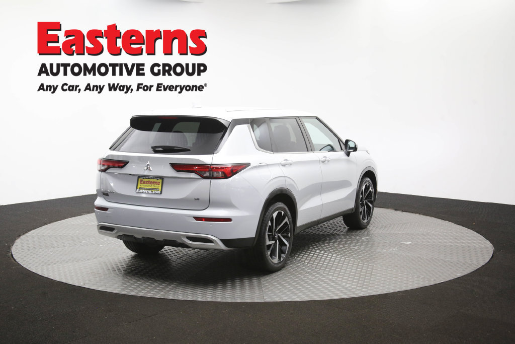 Used 2024 Mitsubishi Outlander SE FWD image 38