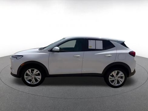 Used 2025 Buick Encore GX Preferred FWD image 9