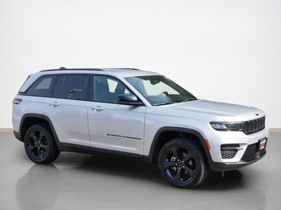 Used 2023 Jeep Grand Cherokee Altitude