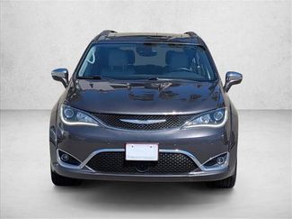 Used 2017 Chrysler Pacifica Limited FWD video 2