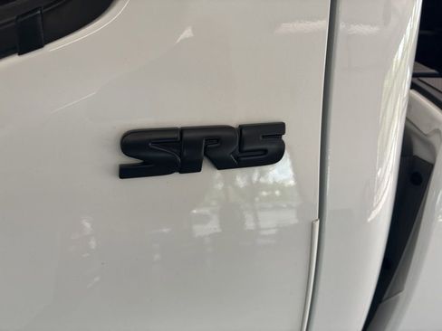 Used 2023 Toyota Tacoma SR5 AWD/4WD image 6