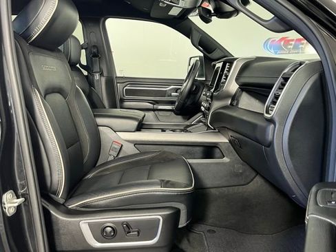 Used 2024 RAM 1500 Laramie image 31