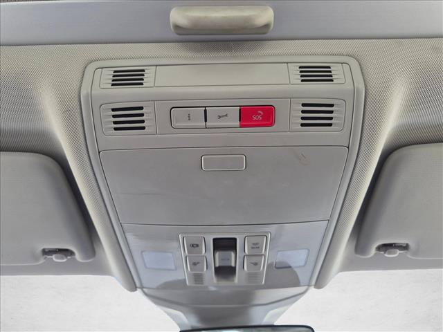 Used 2025 Volkswagen Jetta SE FWD image 15