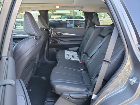 New 2026 INFINITI QX60 Luxe w/ Family Package image 16