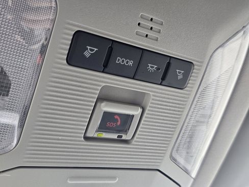 Certified 2023 Toyota RAV4 LE AWD/4WD image 31
