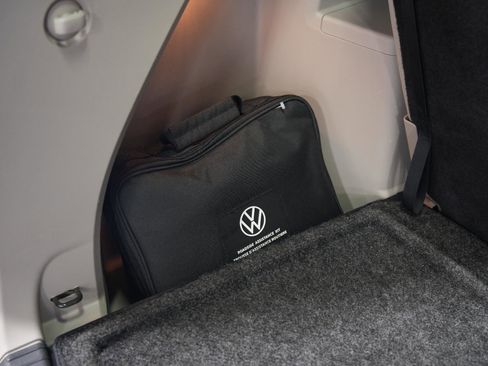 Used 2022 Volkswagen Atlas SEL Premium AWD/4WD image 17