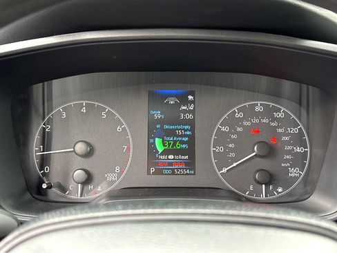 Used 2024 Toyota Corolla LE image 5