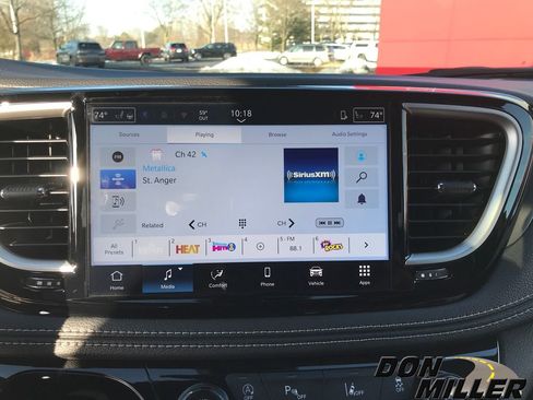 New 2026 Chrysler Pacifica Select image 22