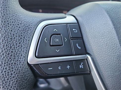 Used 2023 Toyota Highlander Platinum image 35