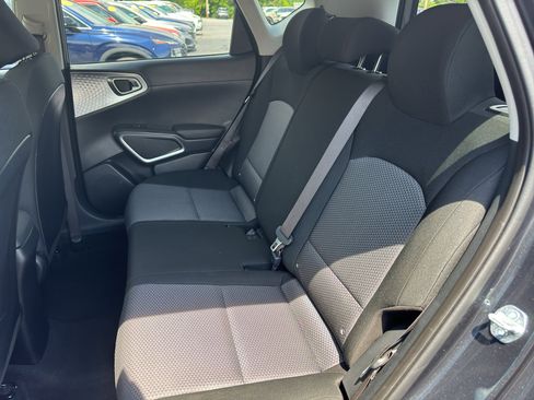 Used 2024 Kia Soul LX w/ Option Group 015 FWD image 15