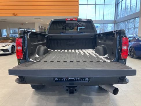 Used 2018 Chevrolet Silverado 2500 High Country image 31