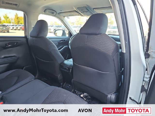 Certified 2022 Toyota Highlander L FWD image 32