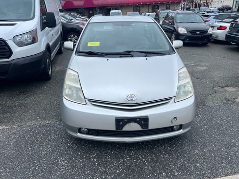 Used 2005 Toyota Prius FWD image 2
