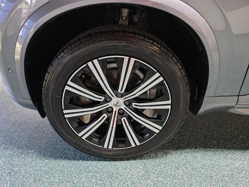 Used 2018 Volvo XC90 T6 Momentum w/ Convenience Package AWD/4WD image 12