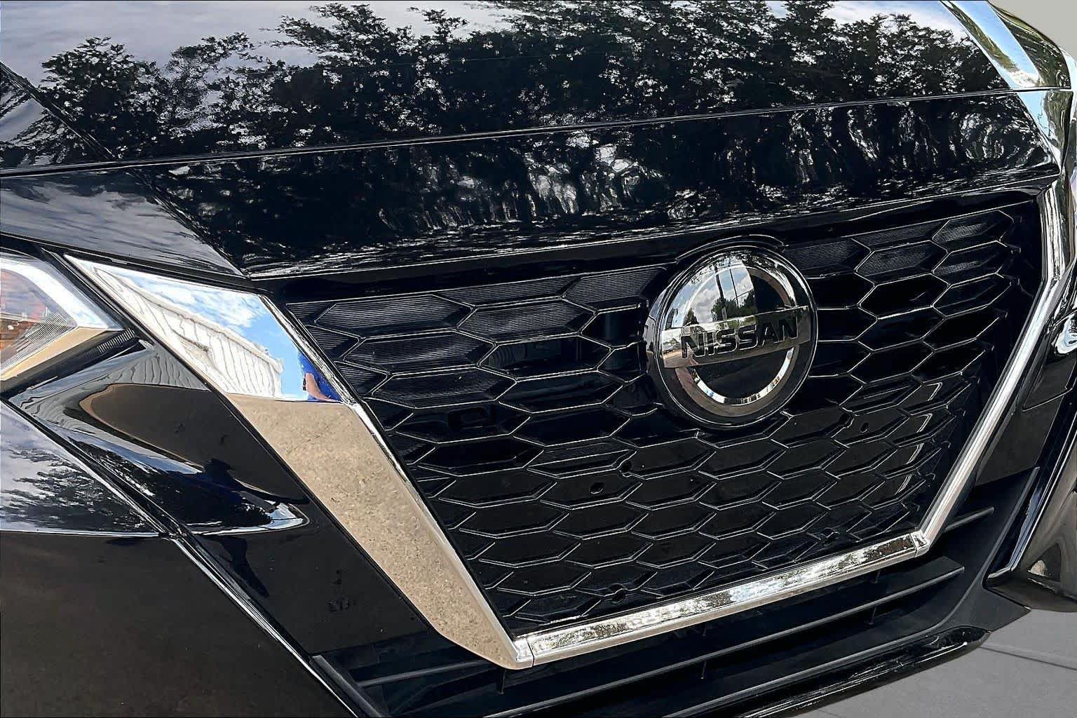 Used 2022 Nissan Sentra SV w/ All-Weather Package FWD image 30