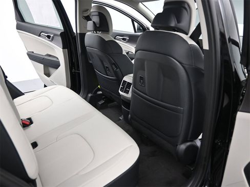 New 2026 Kia Sportage AWD Hybrid image 20