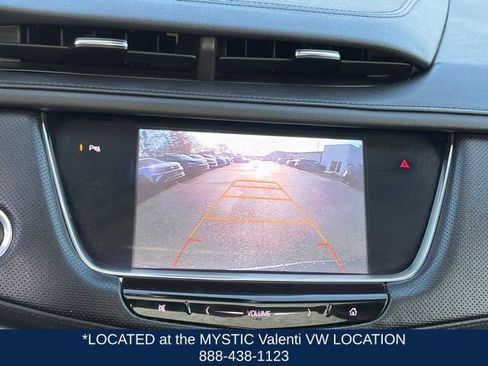 Used 2017 Cadillac XT5 Luxury w/ Driver Awareness Package image 38