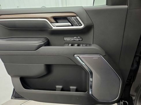 Used 2026 Chevrolet Silverado 1500 High Country w/ Midnight Edition AWD/4WD image 27