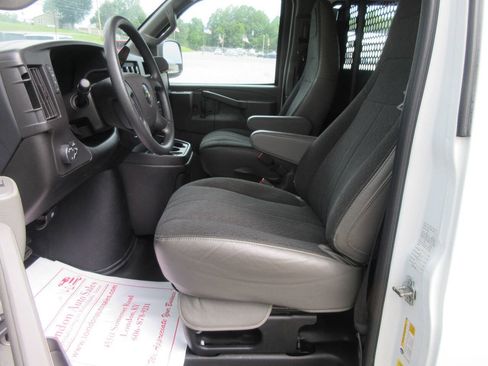Used 2024 Chevrolet Express 2500 w/ Driver Convenience Package RWD image 12