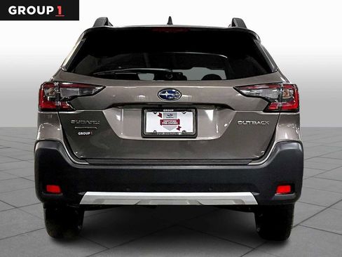 Used 2023 Subaru Outback Limited image 5
