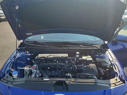 Used 2024 Hyundai Elantra SEL FWD image 28