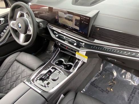 New 2025 BMW X7 xDrive40i w/ M Sport Package image 12