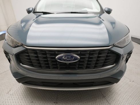 Used 2023 Ford Escape Platinum AWD/4WD image 22