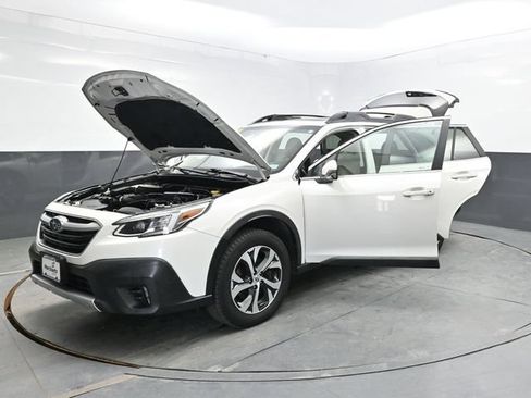 Used 2020 Subaru Outback Limited AWD/4WD image 40