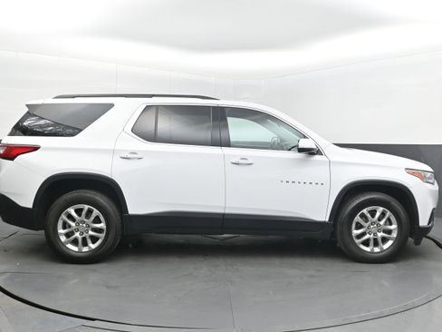Used 2020 Chevrolet Traverse LT image 10
