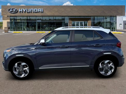 New 2026 Hyundai Venue SEL FWD image 3