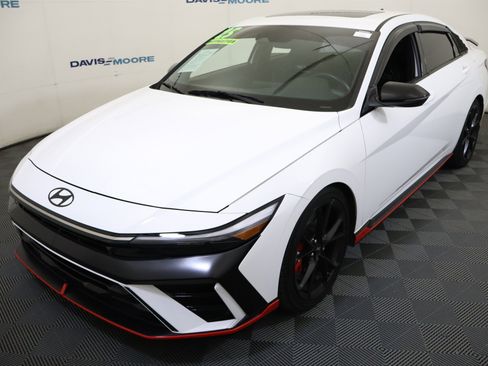 Used 2025 Hyundai Elantra N FWD image 11