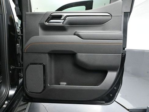 Used 2025 GMC Sierra 1500 AT4 w/ AT4 Premium Package image 52