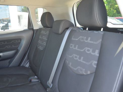 Used 2012 Kia Soul + FWD image 15