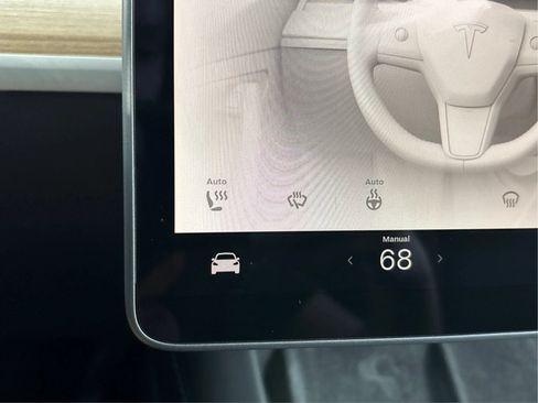 Used 2023 Tesla Model Y Long Range AWD/4WD image 43