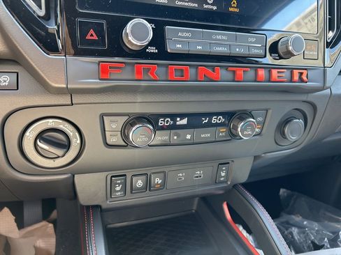 New 2025 Nissan Frontier PRO-4X w/ Pro Convenience Package image 30