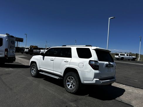 Used 2014 Toyota 4Runner Trail AWD/4WD image 3