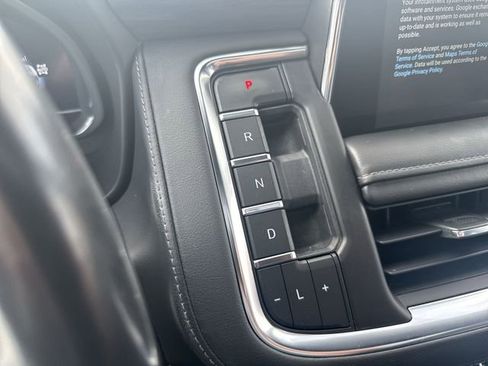 Used 2022 Chevrolet Tahoe Z71 w/ Luxury Package image 24