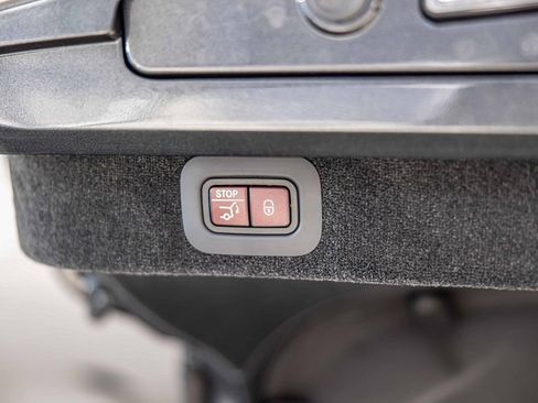 New 2026 Aston Martin DBX 707 image 16