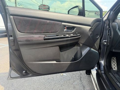 Used 2019 Subaru WRX STI AWD/4WD image 9