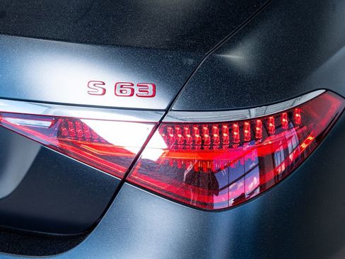 Used 2024 Mercedes-Benz S 63 AMG S image 29