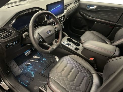 Used 2024 Ford Escape ST-Line Elite w/ Premium Technology Package AWD/4WD image 4