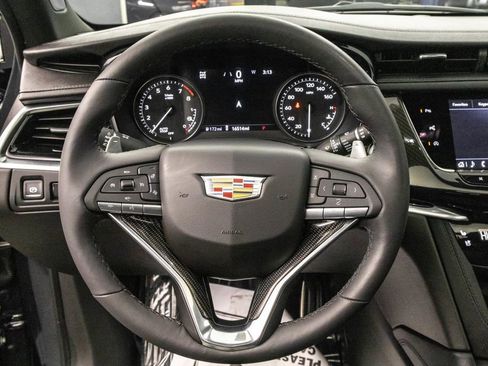 Used 2023 Cadillac XT6 Sport w/ Technology Package image 19
