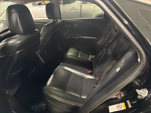 Used 2018 Toyota Avalon XLE Plus image 5