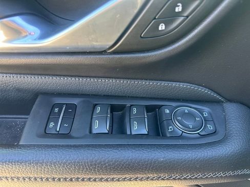 Used 2022 GMC Yukon Denali w/ Denali Premium Package image 52