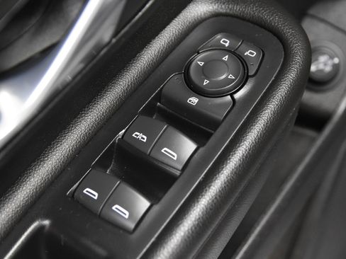 Used 2023 GMC Terrain SLE w/ Driver Convenience Package FWD image 17