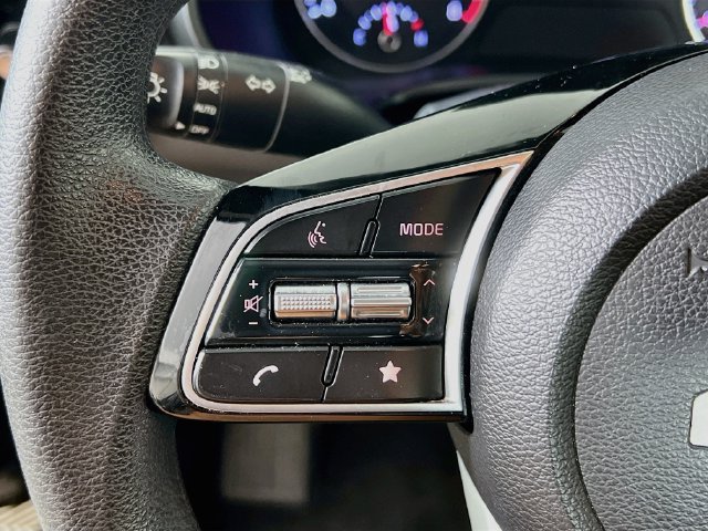 Used 2023 Kia Forte LXS w/ LXS Technology Package FWD image 13